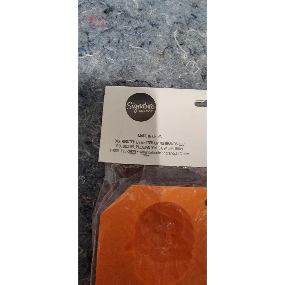 Halloween 2025 Iced Cube Trays‎ Punkins & Skull  Set of 2